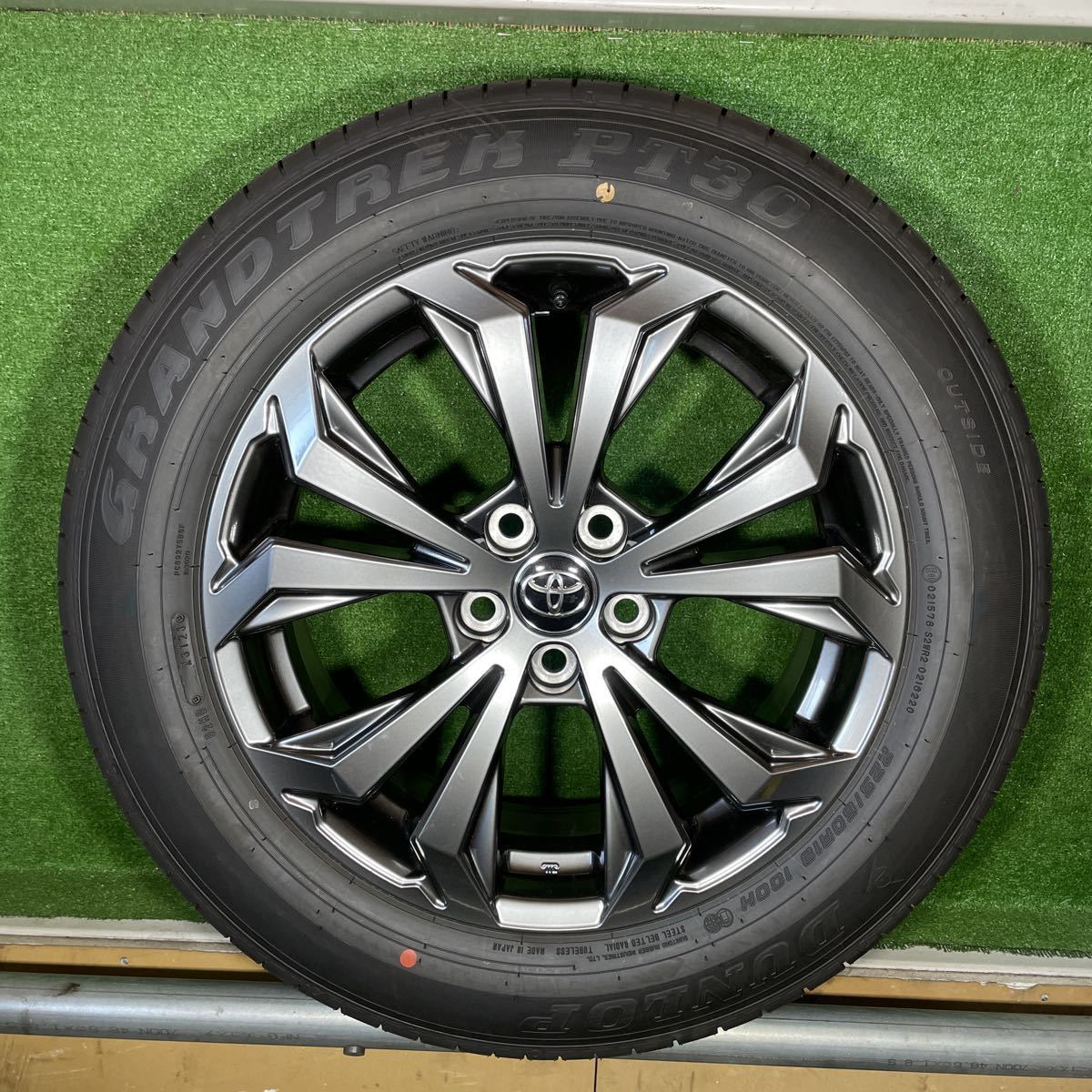 ☆新車☆2021年14週製造☆225/60R18 ダンロップ ハリアー RAV4 NX CX 