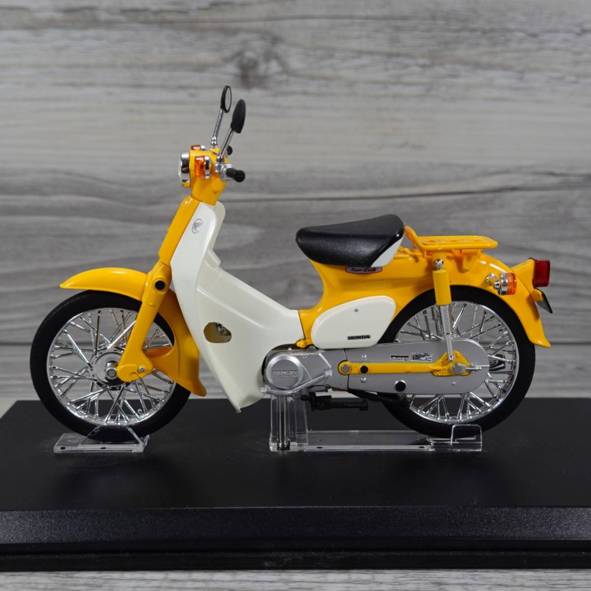 （開封品・箱無）スカイネット 1/12 完成品　バイク ホンダ スーパーカブ 50　イエロー