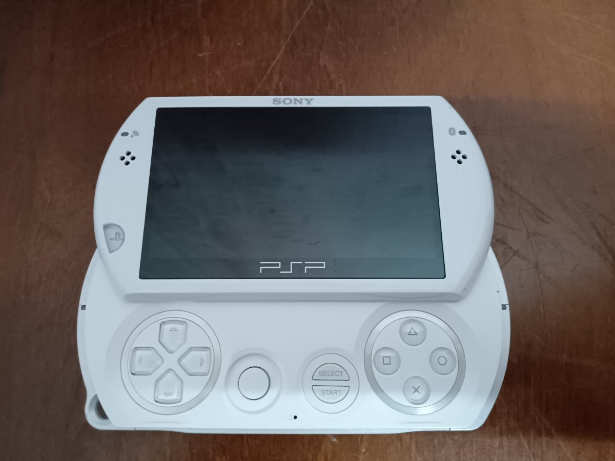 SONY　ソニー　PSP-N1000 PSP go　PlayStation Portable Go プレイステーション　ポータブル　ゴー　ゲーム機　ジャンク PSP go Portable