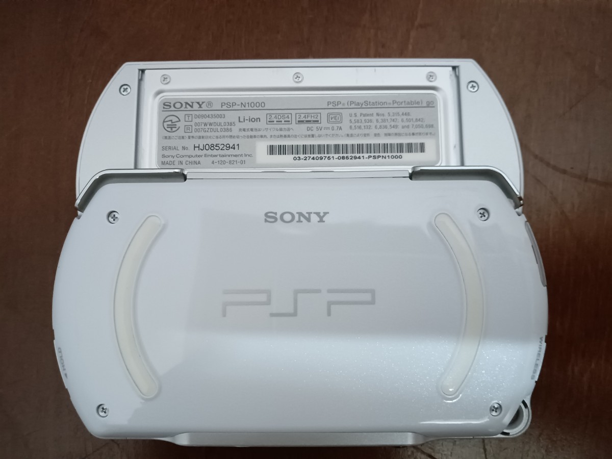 SONY　ソニー　PSP-N1000 PSP go　PlayStation Portable Go プレイステーション　ポータブル　ゴー　ゲーム機　ジャンク PSP go Portable