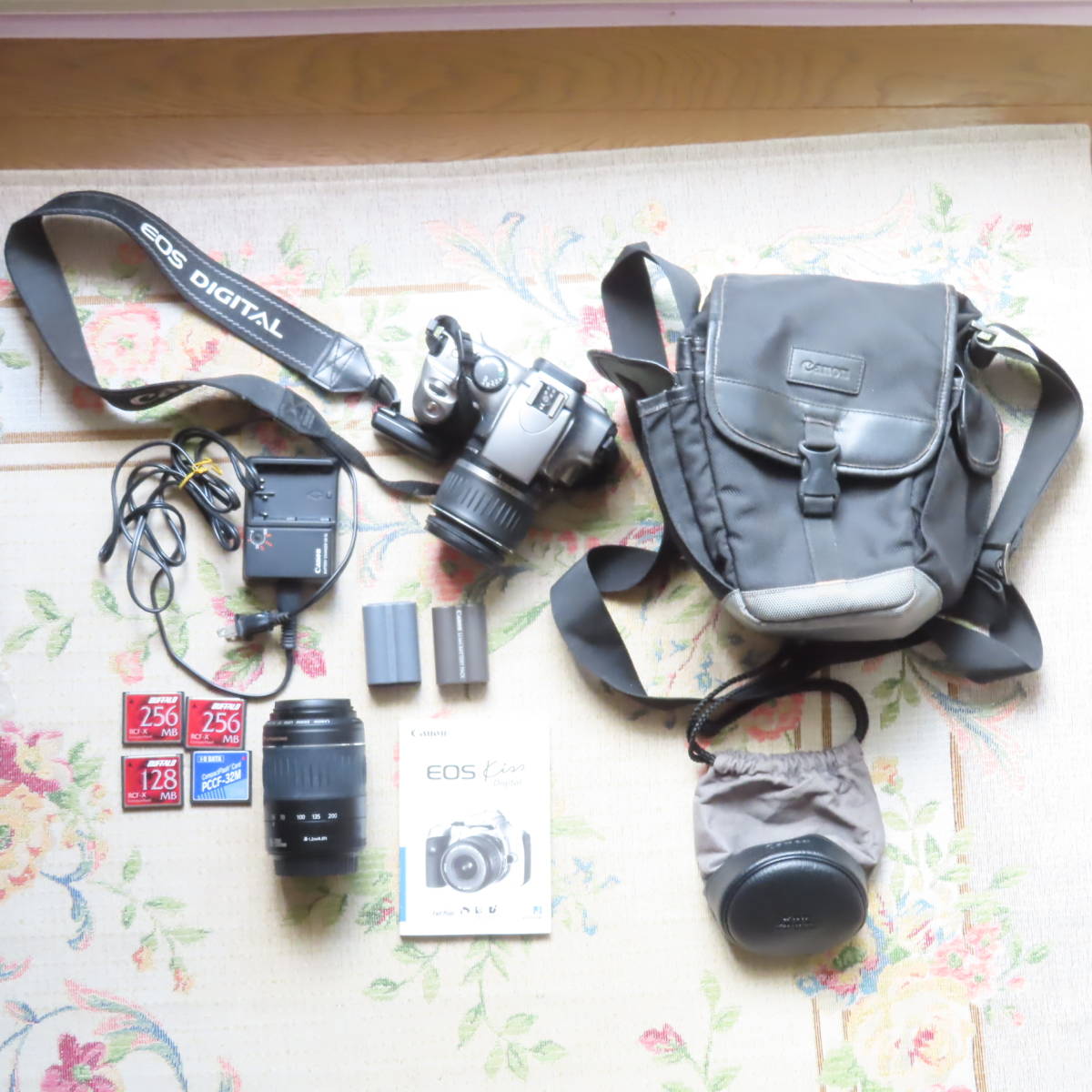 ❤️世界最軽量❤️Canon キャノン EOS KissX7✨持ち運びバッグ ❤️世界最軽量❤️Canon キャノン EOS KissX7✨持ち運びバッグ