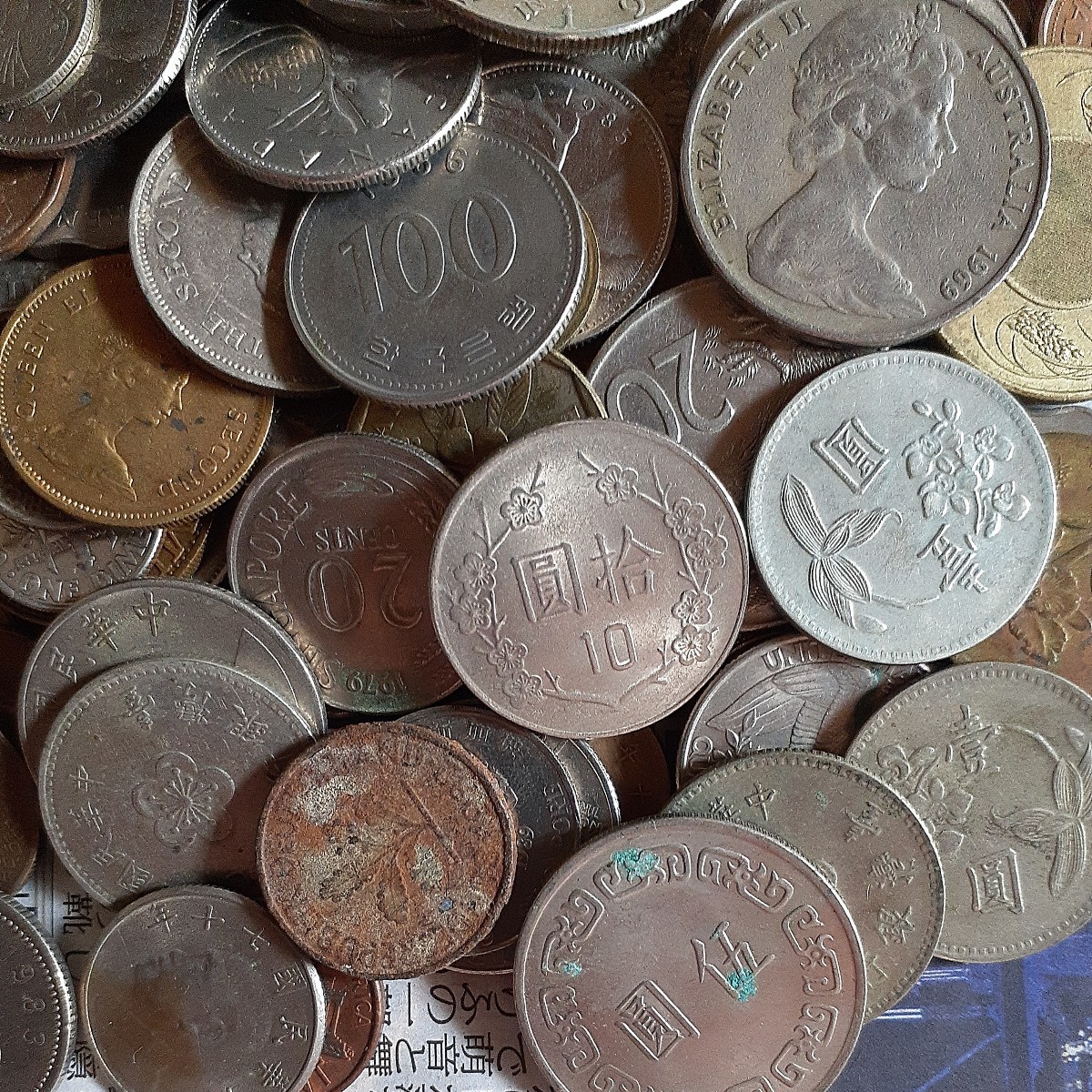 額面以上の価値がある記念硬貨一覧！銀貨と白銅貨 | 古銭買取専門店 世界のコイン 大量まとめて1500g 銀貨 銅貨 白銅貨 古銭 アメリカ ドイツ  カナダ 南米 アジア ヨーロッパ 雑銭 コンパクト発送