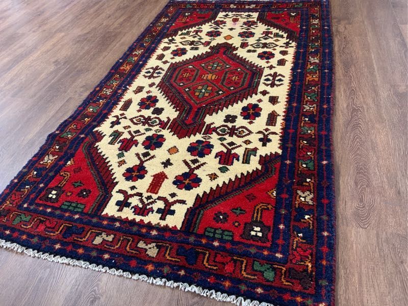 トライバルラグ★安心の厚み★176×96cm インド産 絨毯 ラグ アンティーク家具 ハンドメイド ふかふか カーペット 02ZZSRL230926012E