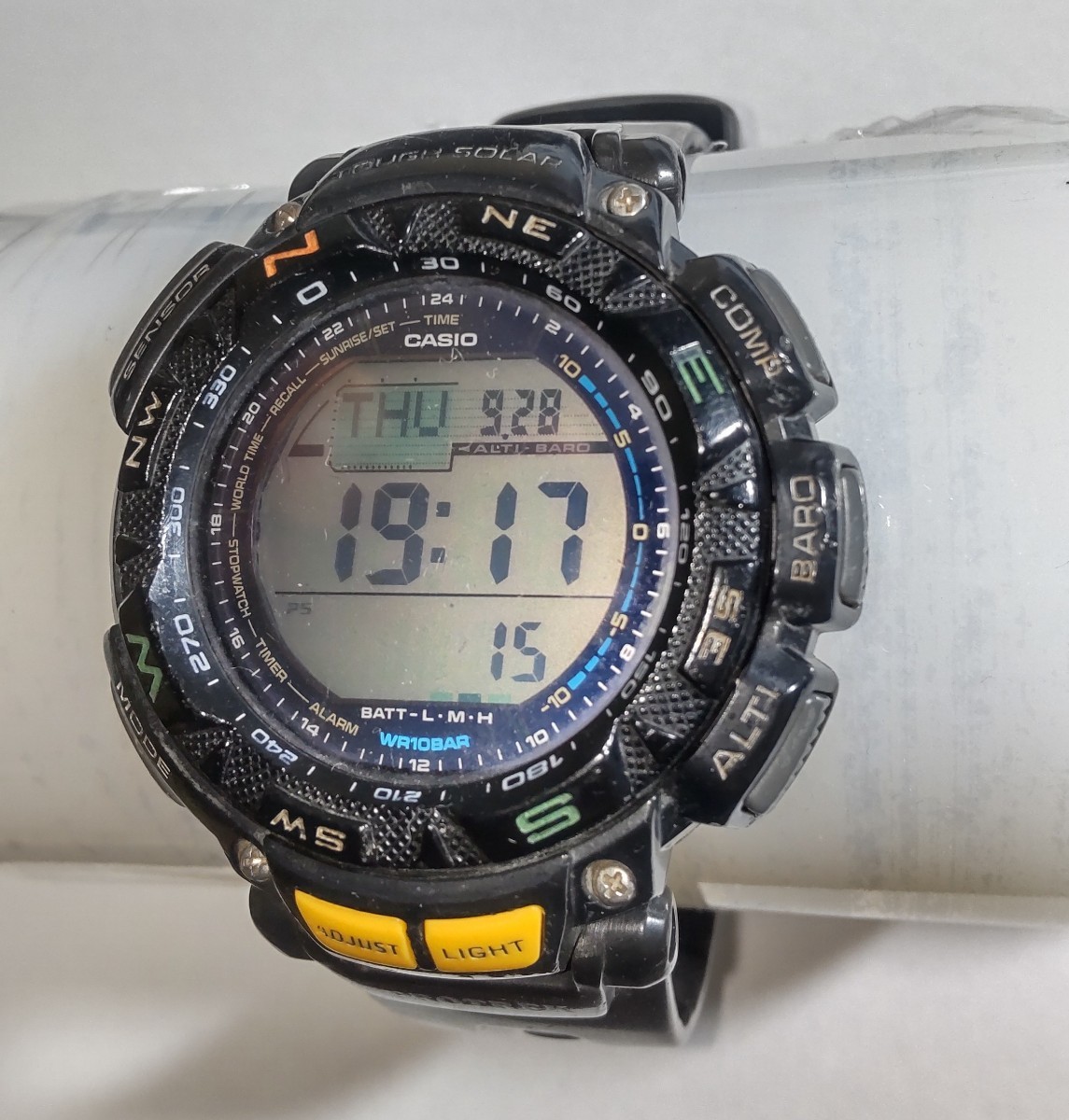 CASIO PRO TREK(カシオ プロトレック) 腕時計 ソーラー イエロー系 PRW