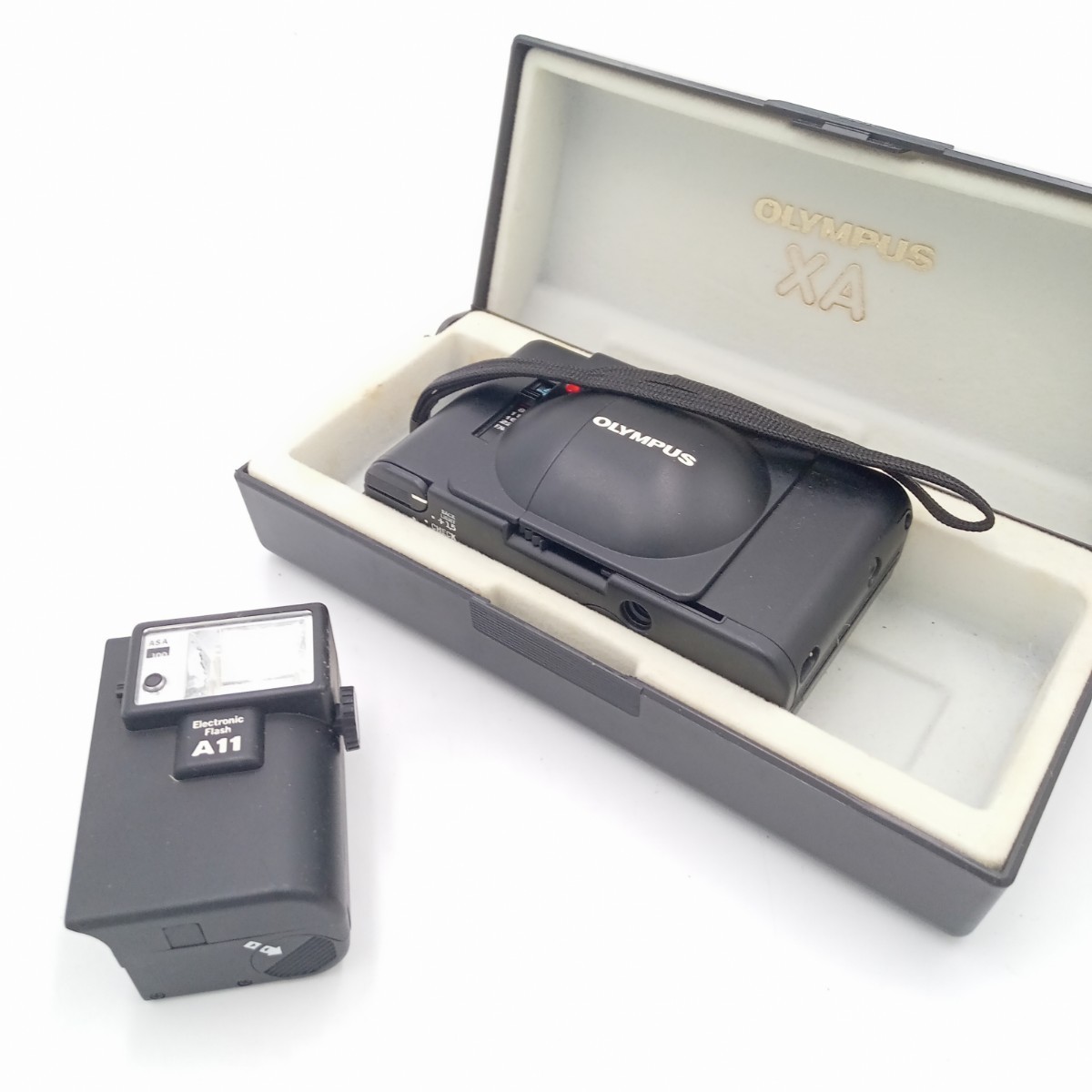 大村9月No.1 カメラ OLYMPUS オリンパス XA 動作未確認 箱・ケース付き