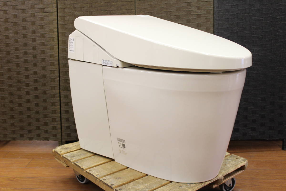 住宅展示場展示品 TOTO ネオレストAH1 ウォシュレット一体型タンクレス 