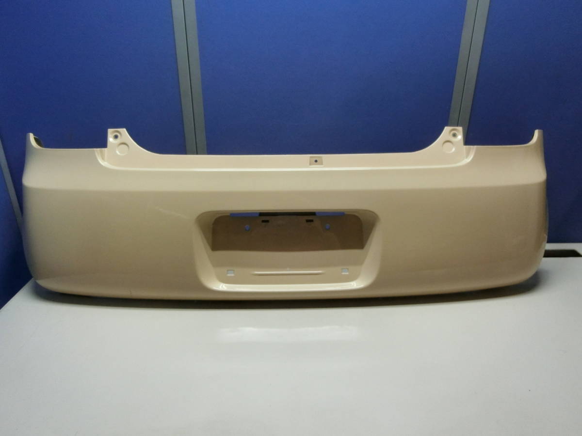 [21] アルトラパン HE22S リアバンパー カラーZGF 71811-85K 個人宅不可