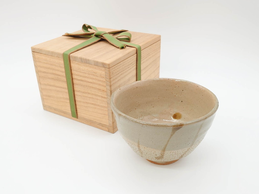  R-070848 重要無形文化財 人間国宝 濱田庄司 浜田庄司 益子焼 約14cm 4.4寸 鐵絵茶碗 鉄絵 抹茶碗 茶道具 四寸四分 共箱付き(益子)｜売買されたオークション情報、yahooの商品情報をアーカイブ公 益子