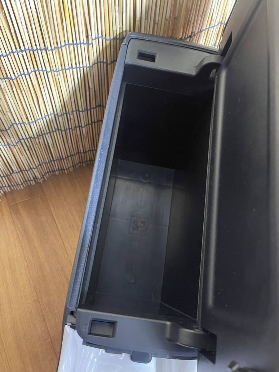 トヨタ プリウス ZVW50 ZVW51 ZVW55 センターコンソール 50系 コンソール_3