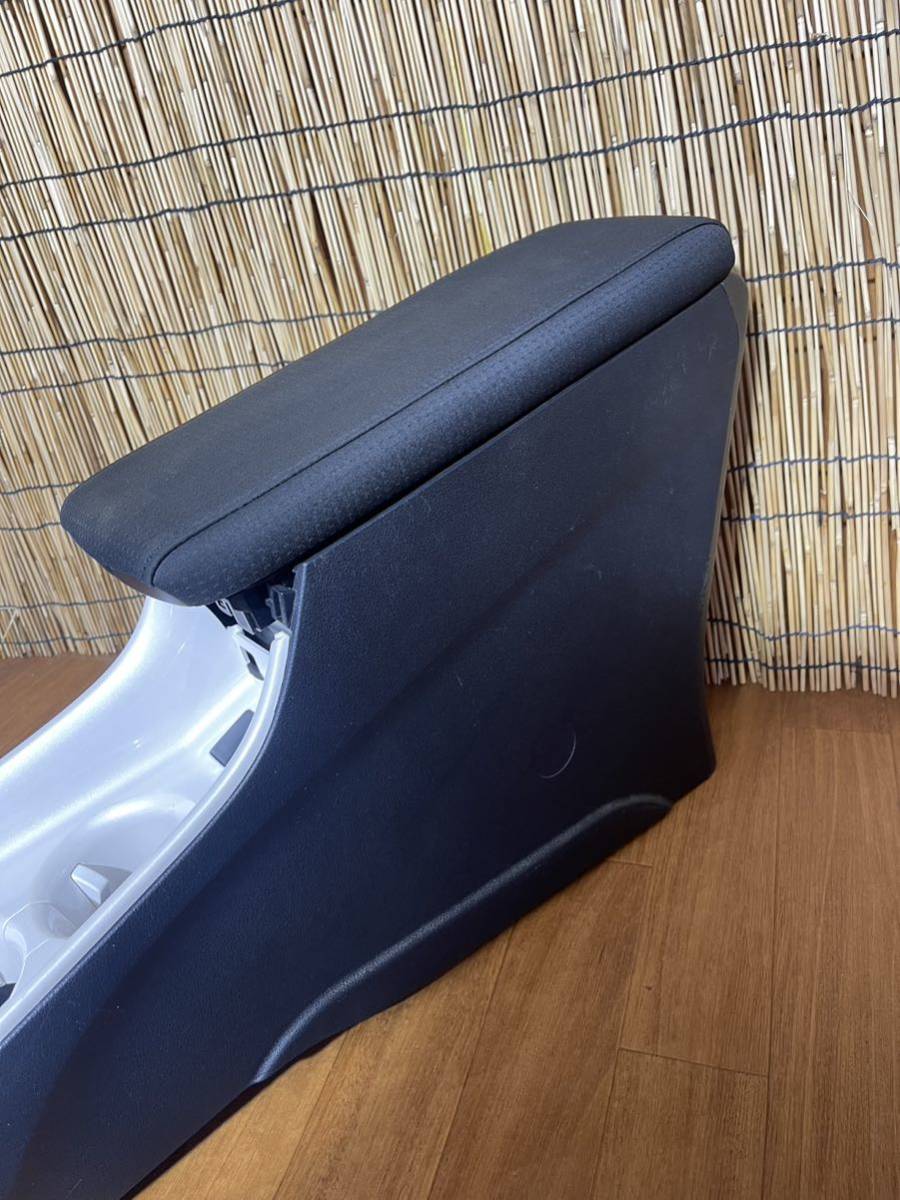 トヨタ プリウス ZVW50 ZVW51 ZVW55 センターコンソール 50系 コンソール_4