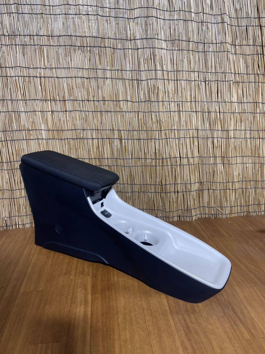 トヨタ プリウス ZVW50 ZVW51 ZVW55 センターコンソール 50系 コンソール_6