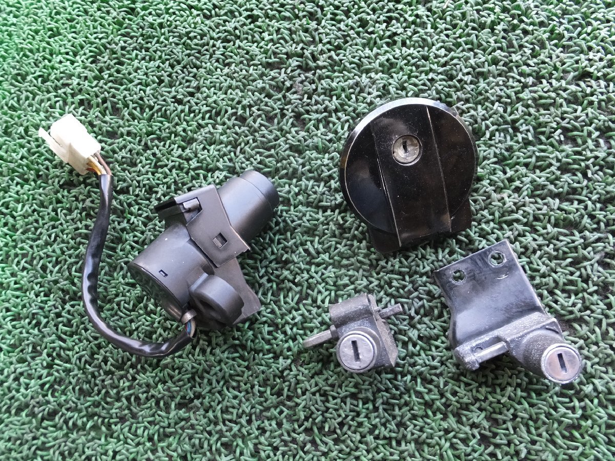 GPz1100 希少 当時物 メインシリンダー・ロック類セット KAWASAKI 絶版旧車 検/Z1000J Z1000H Z1 Z2 RS ST MK-2 Z1R FX ZGP KH マッハ ゼフ