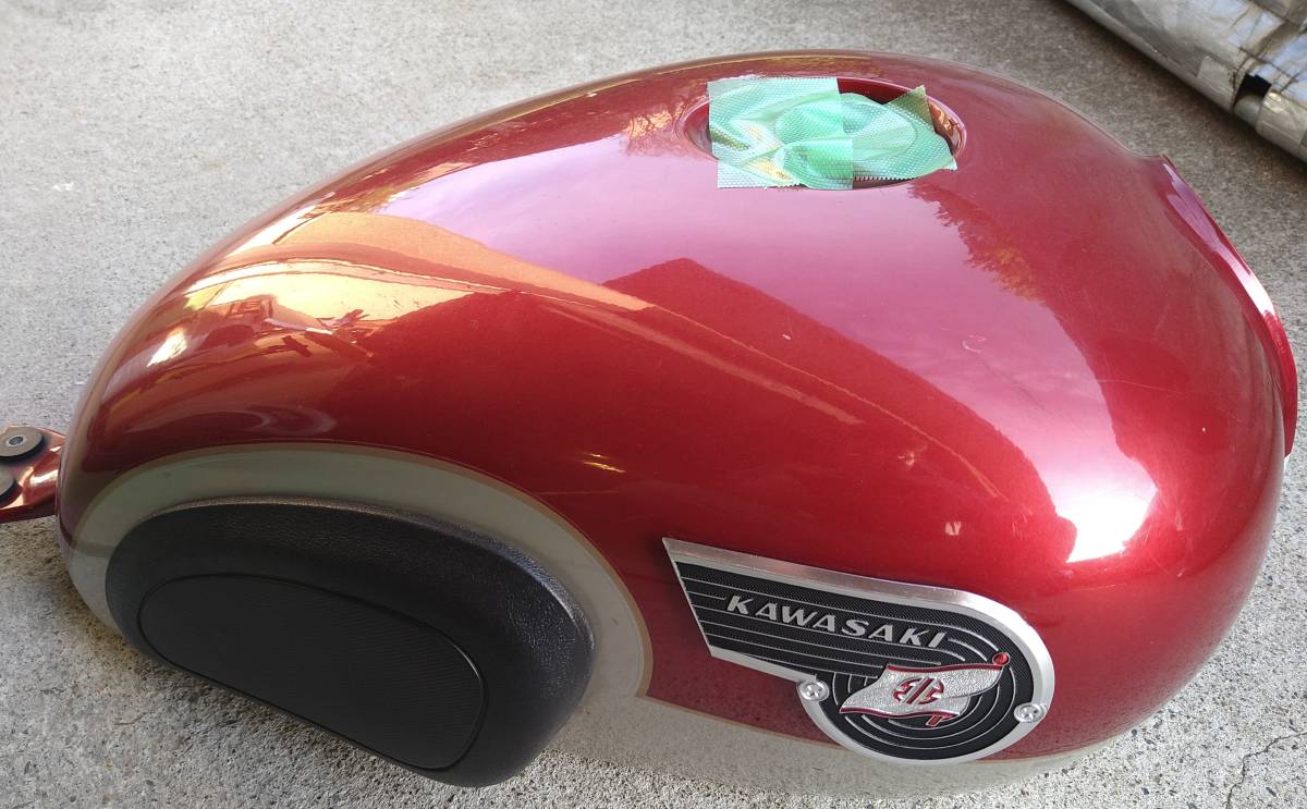 初期型のw650用 赤色タンク w650 タンク初期型