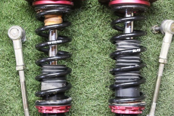 美品〉エブリイワゴン DA17W BLITZ DAMPER ZZ-R車高調 やや傷や汚れ