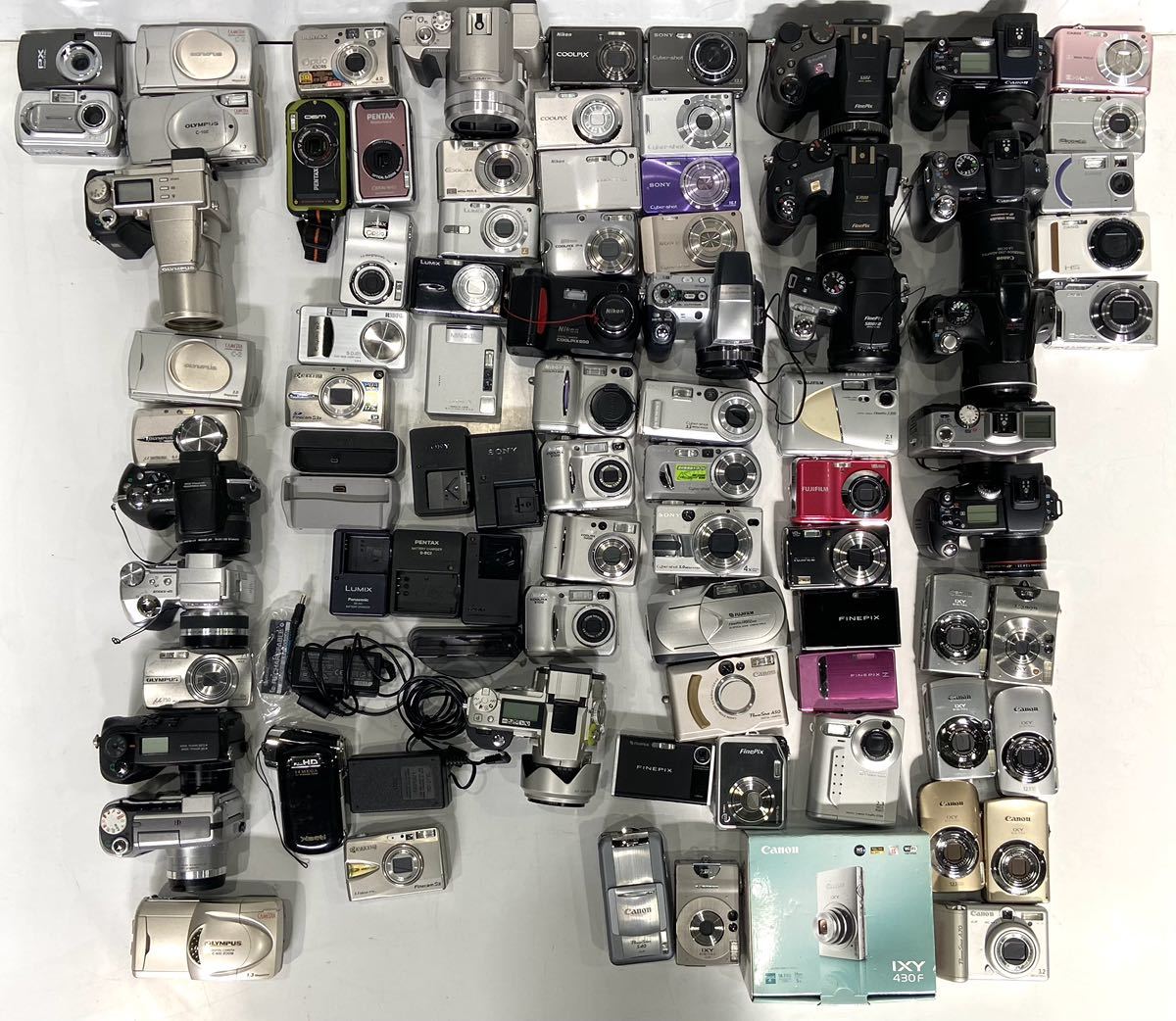 OLYMPUS FUJIFILM CASIO Panasonic コンパクトデジタルカメラ 8 台