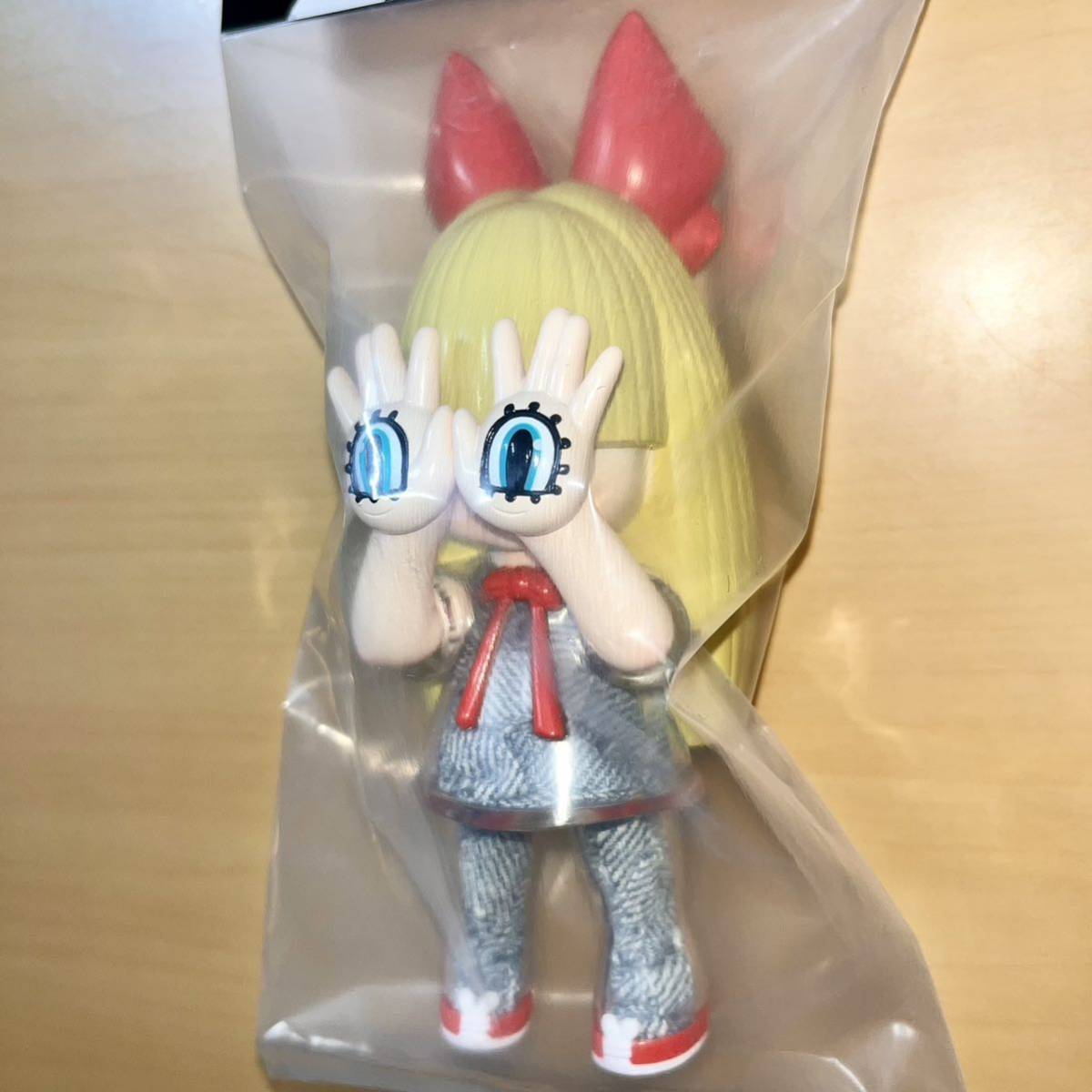 品質保証，人気セール GRAPE BRAIN 手の目少女 にぎるちゃん ピース de