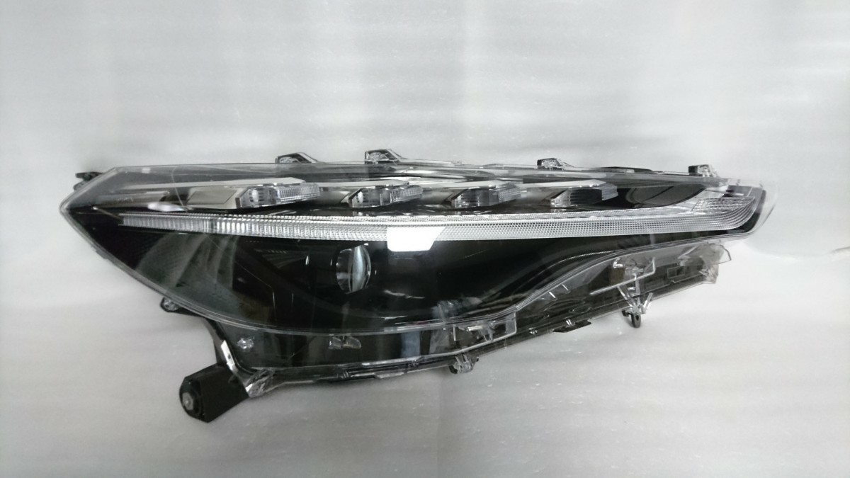 14302 良品/破損なし アテンザ/MAZDA6 GJEFP/GJ2FP/GJ2AW/GJ5FP 後期