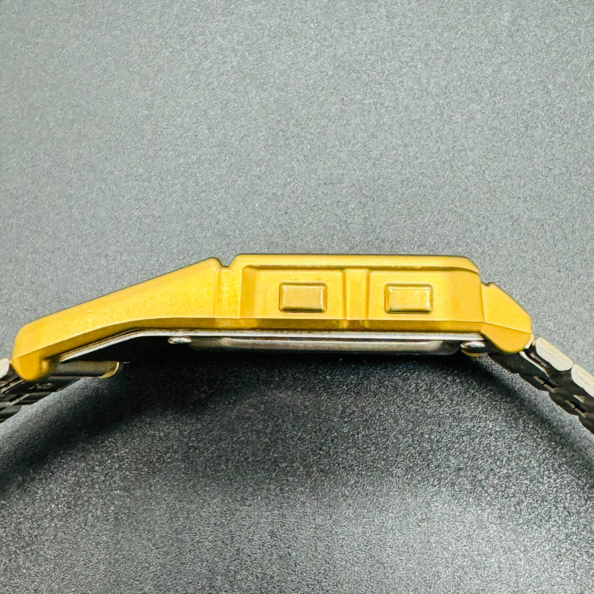 CASIO カシオ DBC-611G 稼働 デジタル 時計 ゴールド 腕時計 データ 