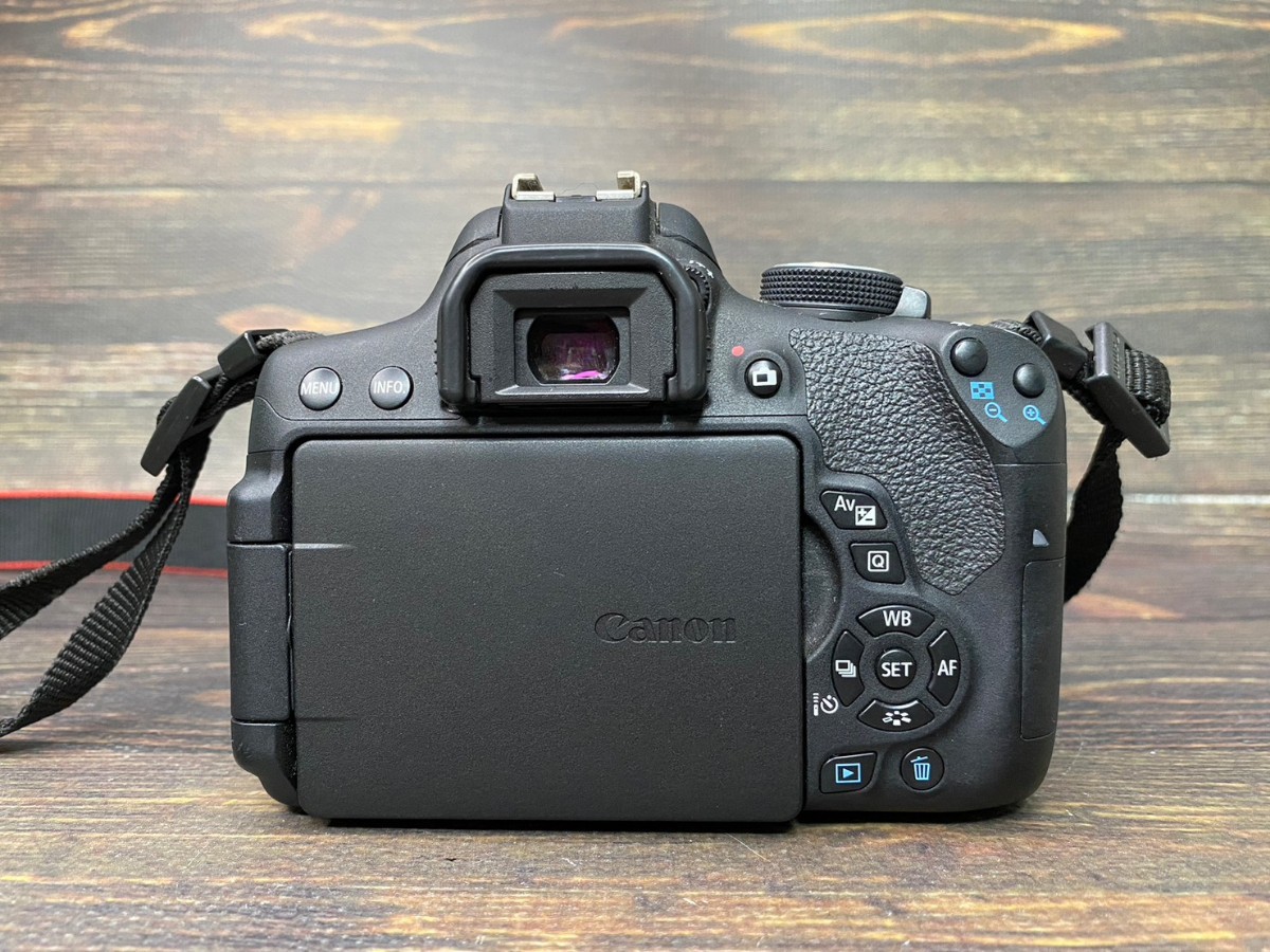 Canon キヤノン EOS Kiss X8i レンズキット デジタル一眼レフカメラ 元