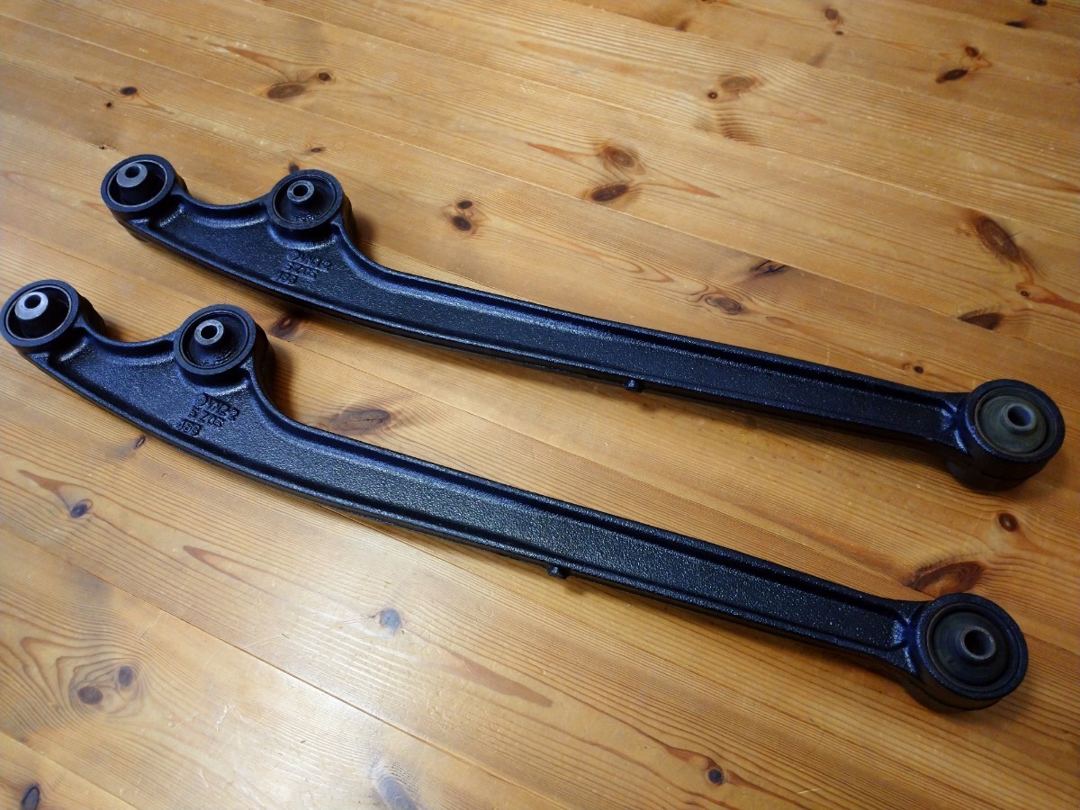 【低価，新作】 ジムニー JA12 JA22 フロントアーム キャスターブッシュ組込み済み リフトアップ クロカン ブッシュ キャスター補正(スズキ用)｜売買されたオークション情報、yahooの商品情報をアーカイブ公 その他