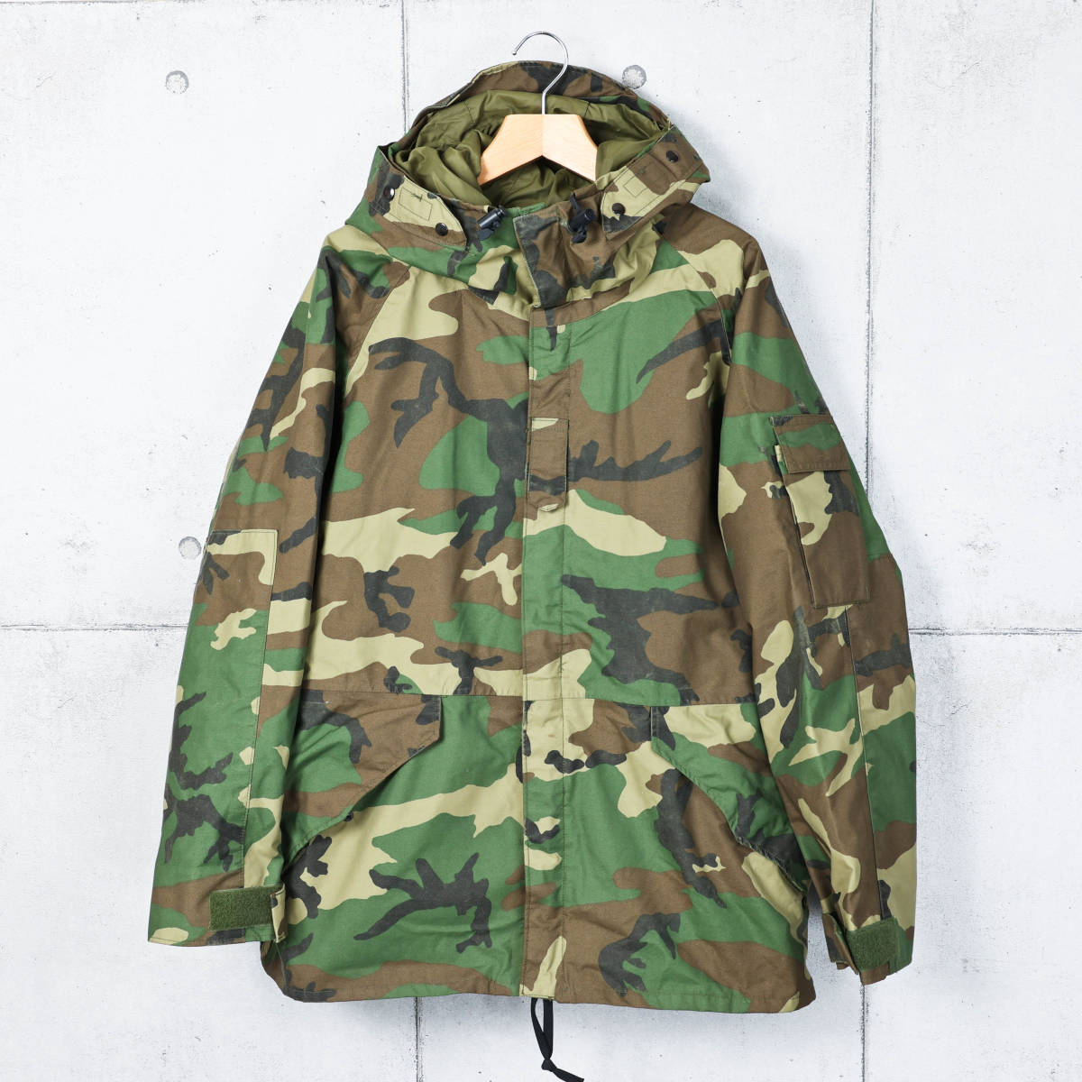 US MILITARYアメリカ軍◆ECWCS PARKA ナイロンジャケット◆ウッドランドカモ◆サイズL-R