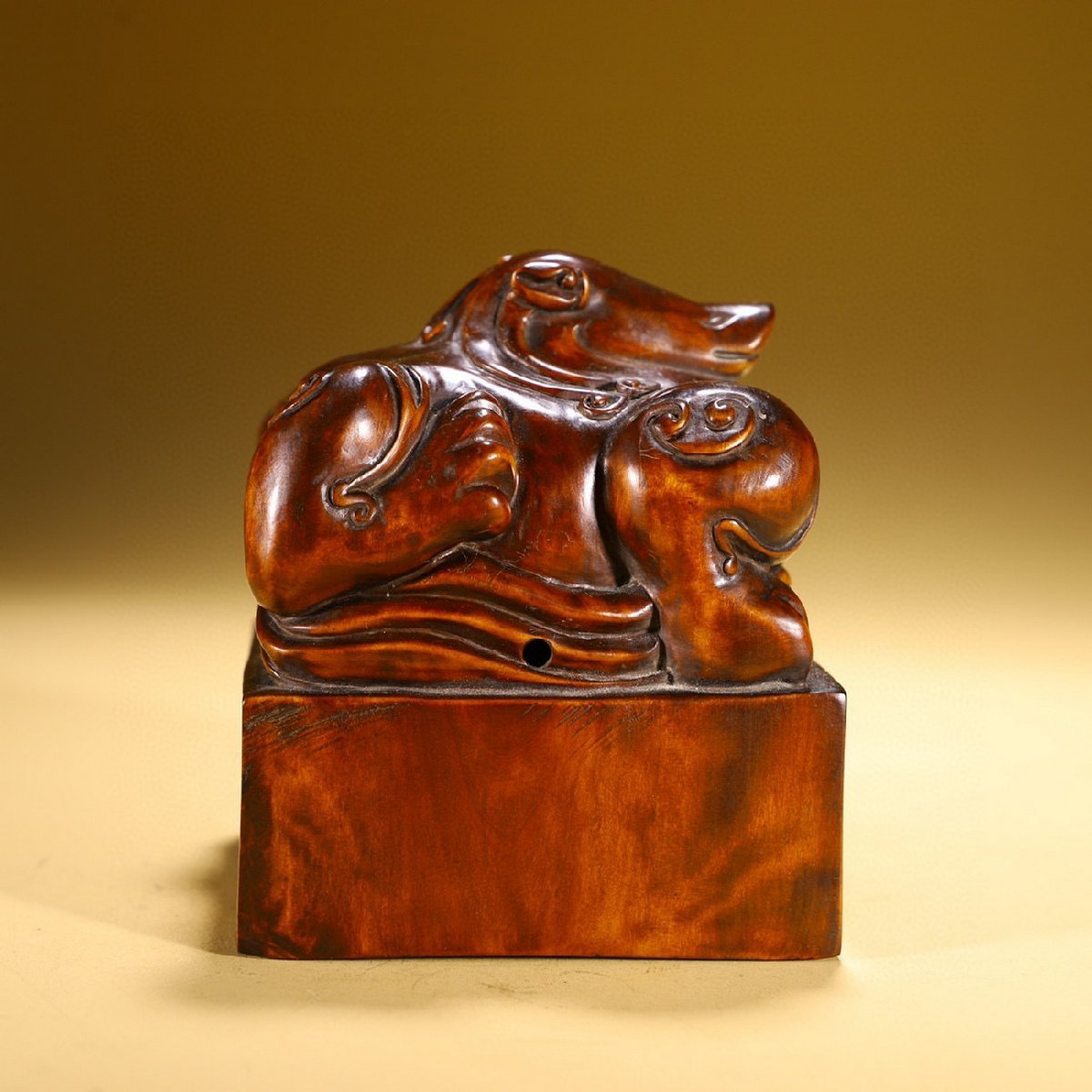 旧蔵　時代物　漢時代ゴビ玉 蝉王の極細工彫刻 セミ　古美術　御守りアンティーク 清】中国・時代物 珍材黄楊木 瑞獣鈕大御璽 古印章 印鑑 極細工 古置物