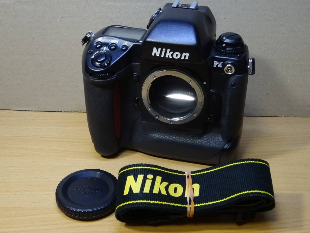 NIKON F5