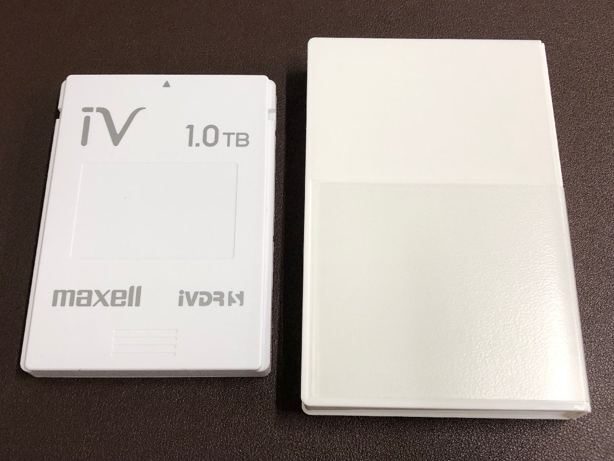 ＜中古品＞maxell カセットハードディスク iVDR-S アイヴィ M-VDRS1T.E 1.0TB ホワイト（12423100415841OM）