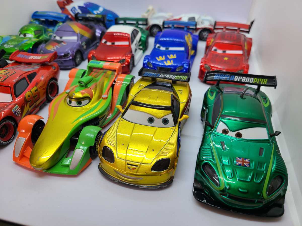 ☆綺麗☆大量 カーズ☆カーズ ミニカー☆マックイーン☆12台セット 