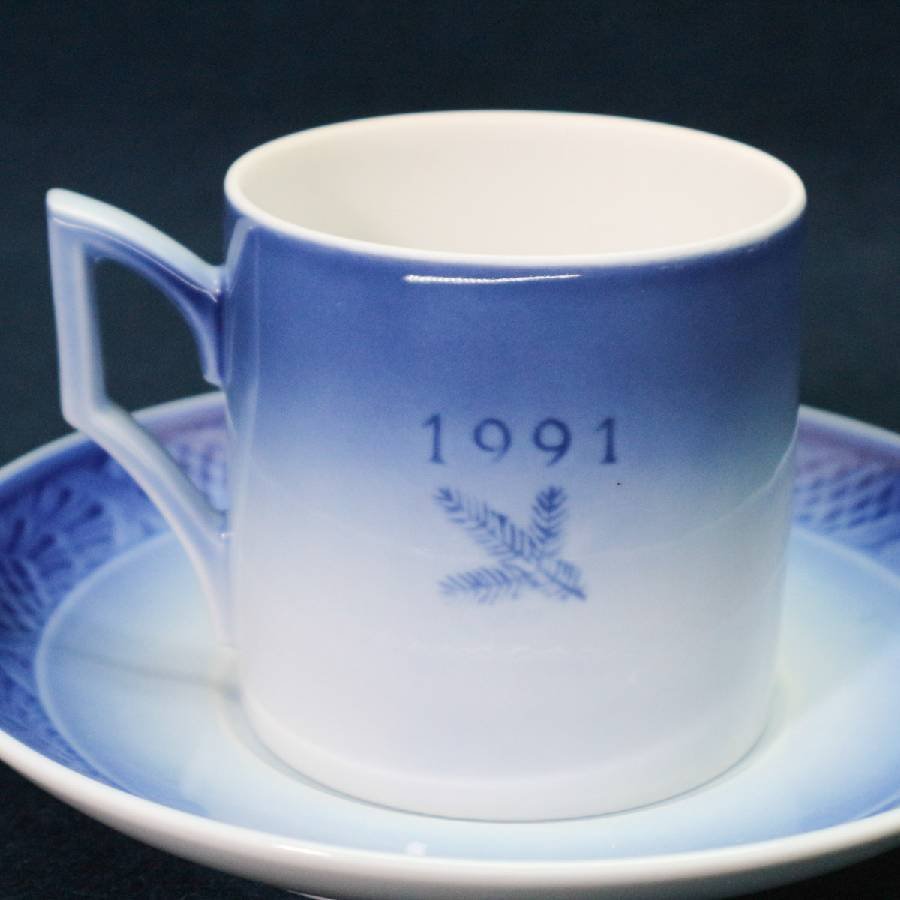 ロイヤルコペンハーゲン 1991年 平成3年 イヤーカップ＆ソーサー