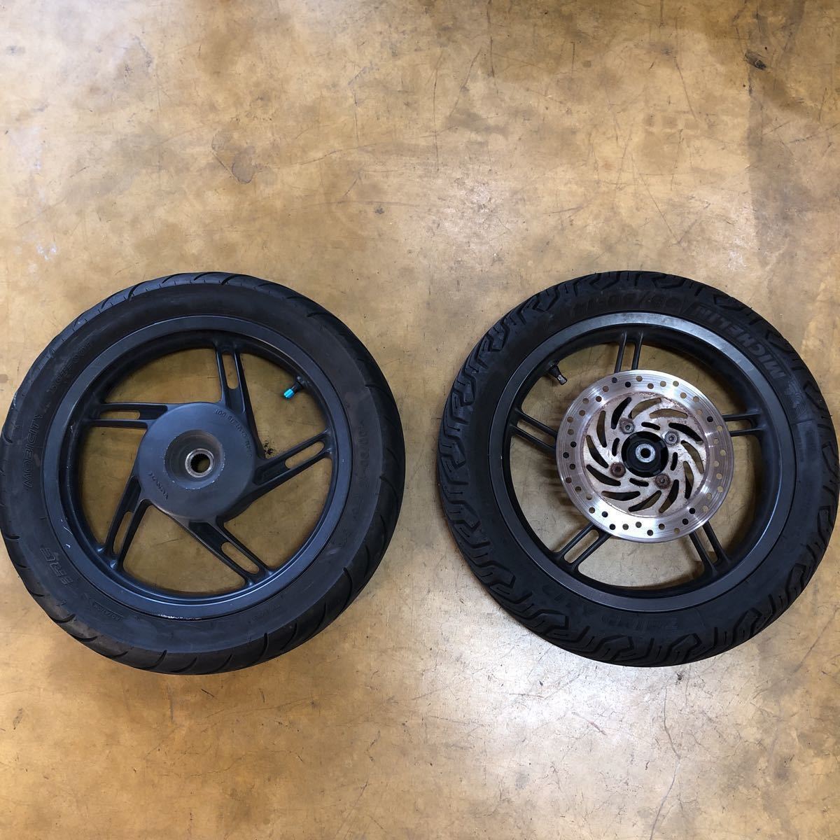 PCX125 JF28 前後ホイールセット 純正 ホイール ホンダ フロント リア タイヤ 100/90-14 90/90-14 ブレーキディスク