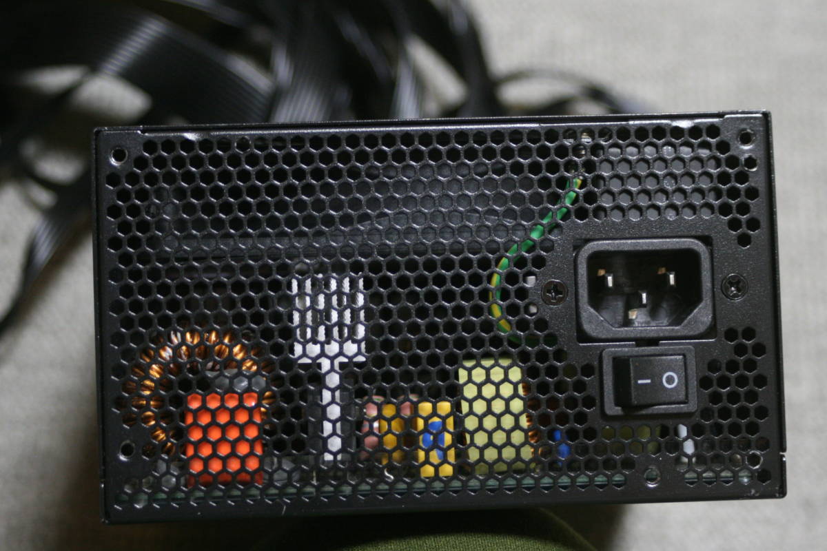 玄人志向 電源ユニット 1000W ATX 電源 80 PLUS ゴールド PC