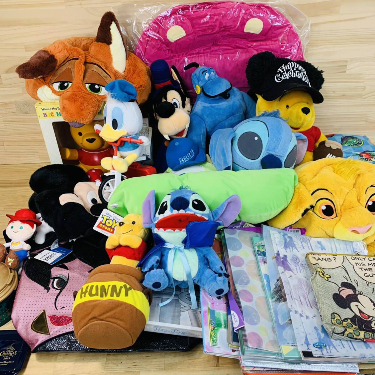 XX29075 まとめ売り ディズニー Disney ディズニーアート展 パンフレット ぬいぐるみ バッグ