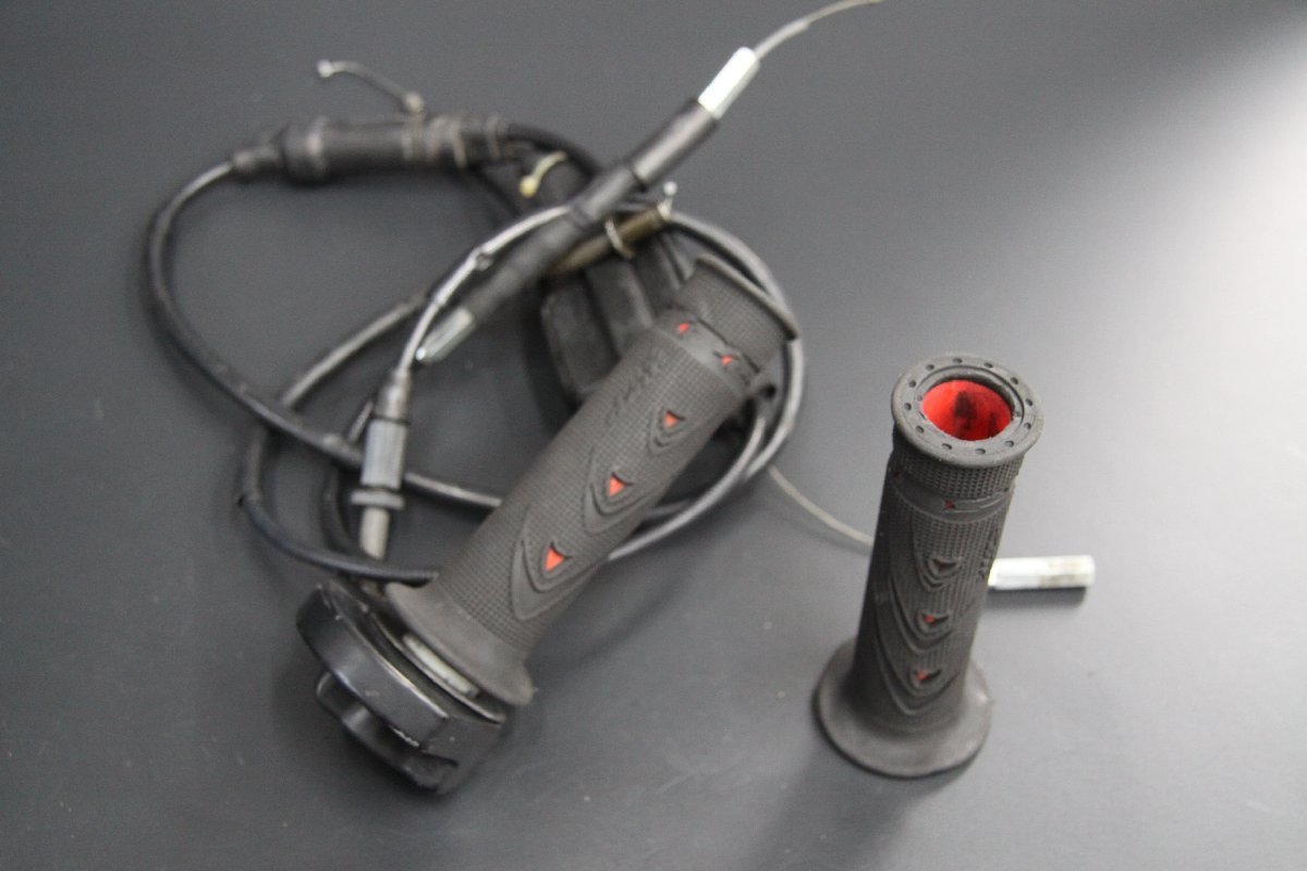 TZR250R(3XV) 純正スロットル廻りセット、社外グリップ付！