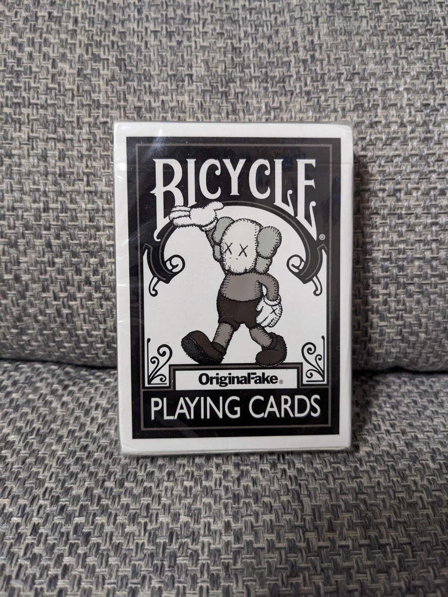 KAWS トランプ Bicycle 未開封 トランプカード KAWS-Original ☆希少