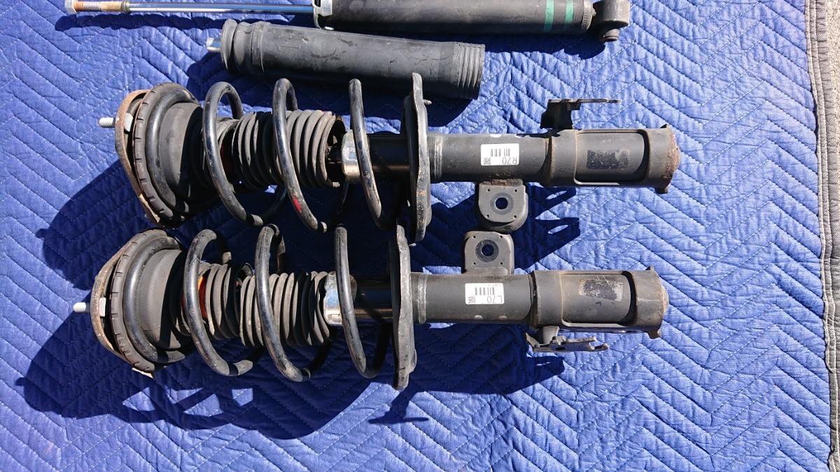 プリウス30系 純正サスペンション 前後 1台分 プリウス 30系 純正 30