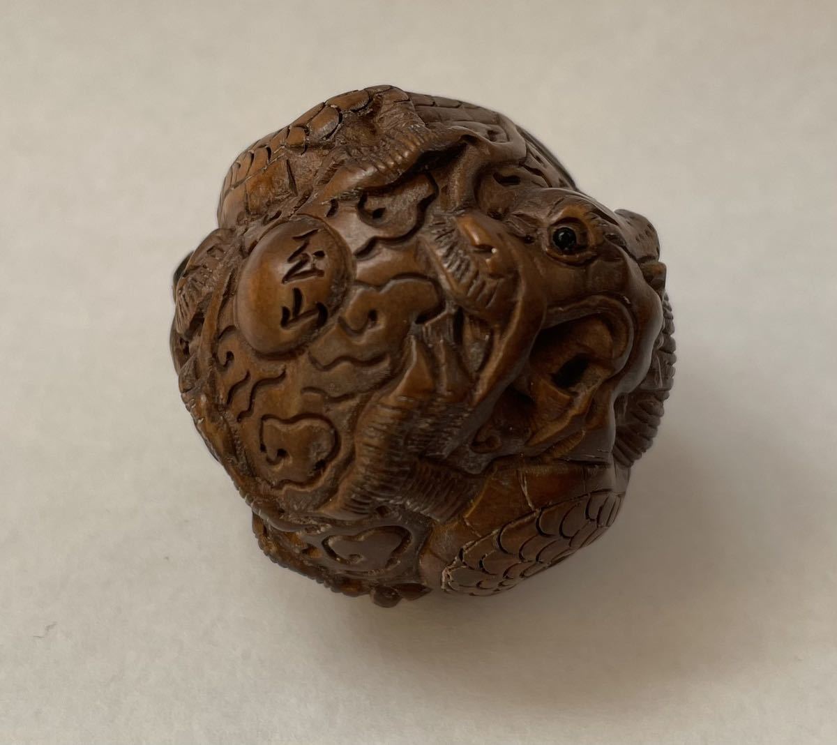 柘植 根付 木製 貔貅 柘植根付D362兔の親子 細密黄楊 黄楊木 柘植 木製