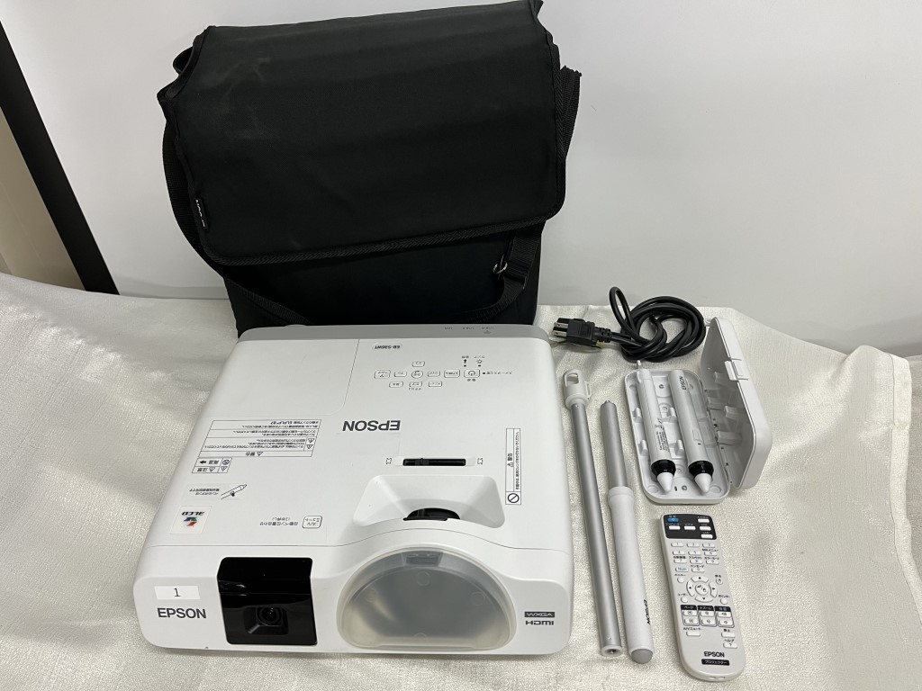 ランプ使用時間僅か132H EPSON ビジネスプロジェクター EB-W420 3000lm