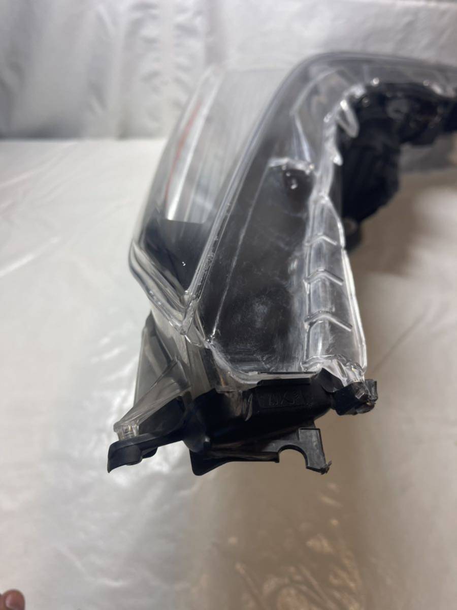 51プリウス左ヘッドライト Amazon | プリウス 50系/ZVW50/ZVW51/ZVW55 純正 前期 左 ヘッドライト