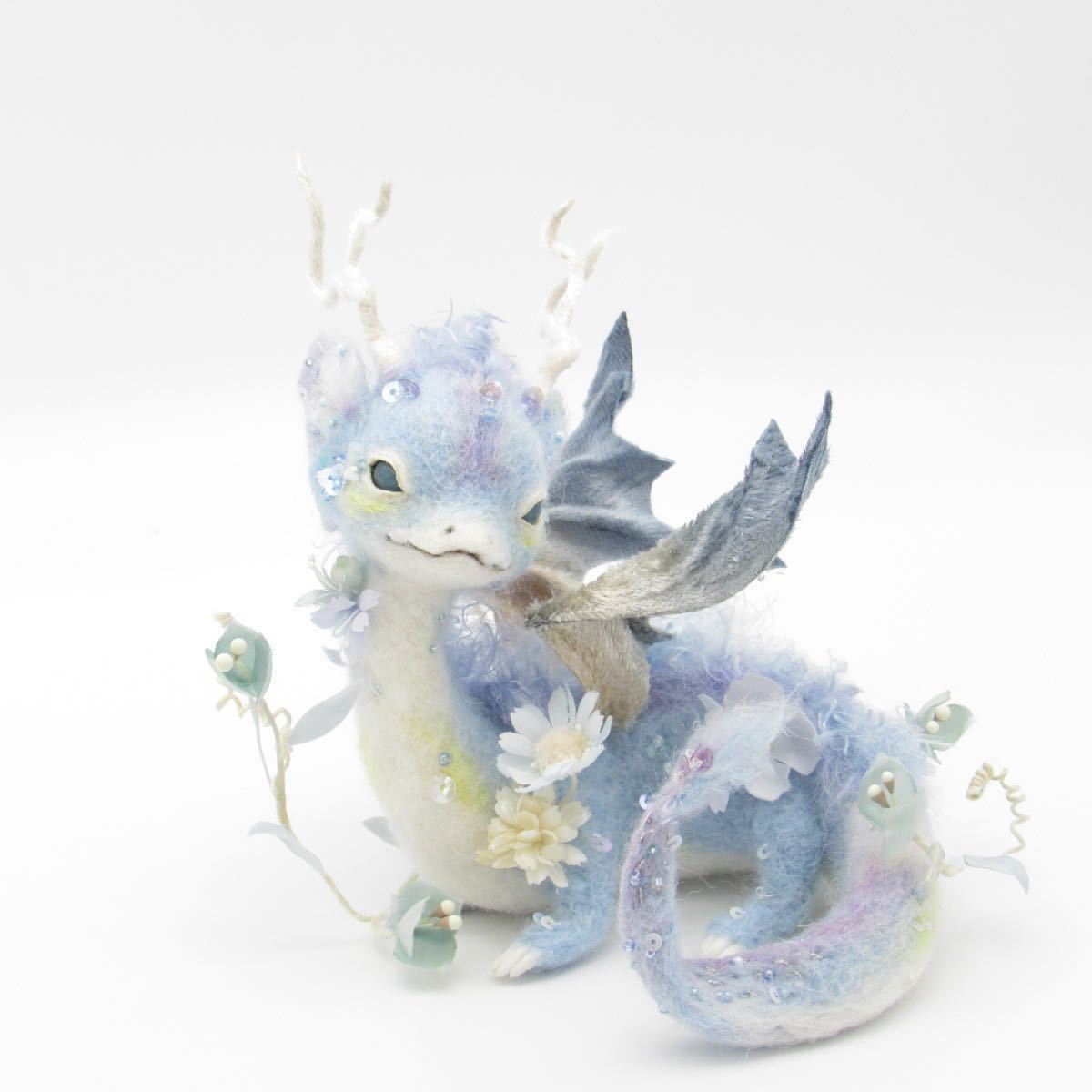 ドラゴン・水色 羊毛フェルト ハンドメイド