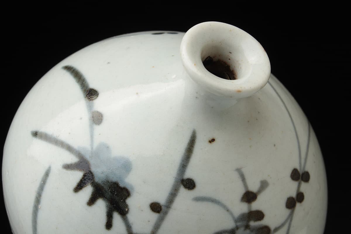 UT064 時代 古伊万里 染付梅文 油壺 高11.5cm 重339g・青花