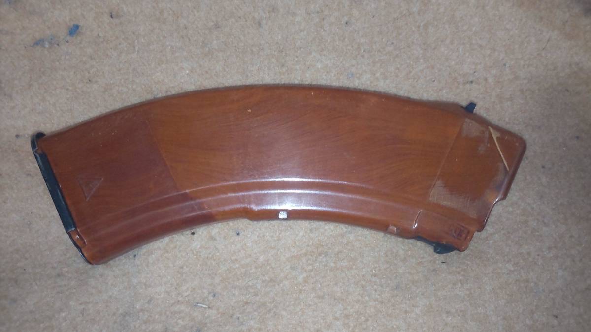 実物 ベークライト製 マガジン 7.62х39 30連 AK47 AKM イジェフスク工廠 ロシア ソ連 送料無料