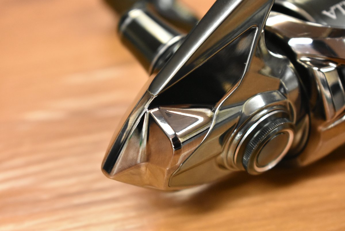 程度良好品☆人気モデル】シマノ 22 ステラ C5000XG SHIMANO STELLA 青