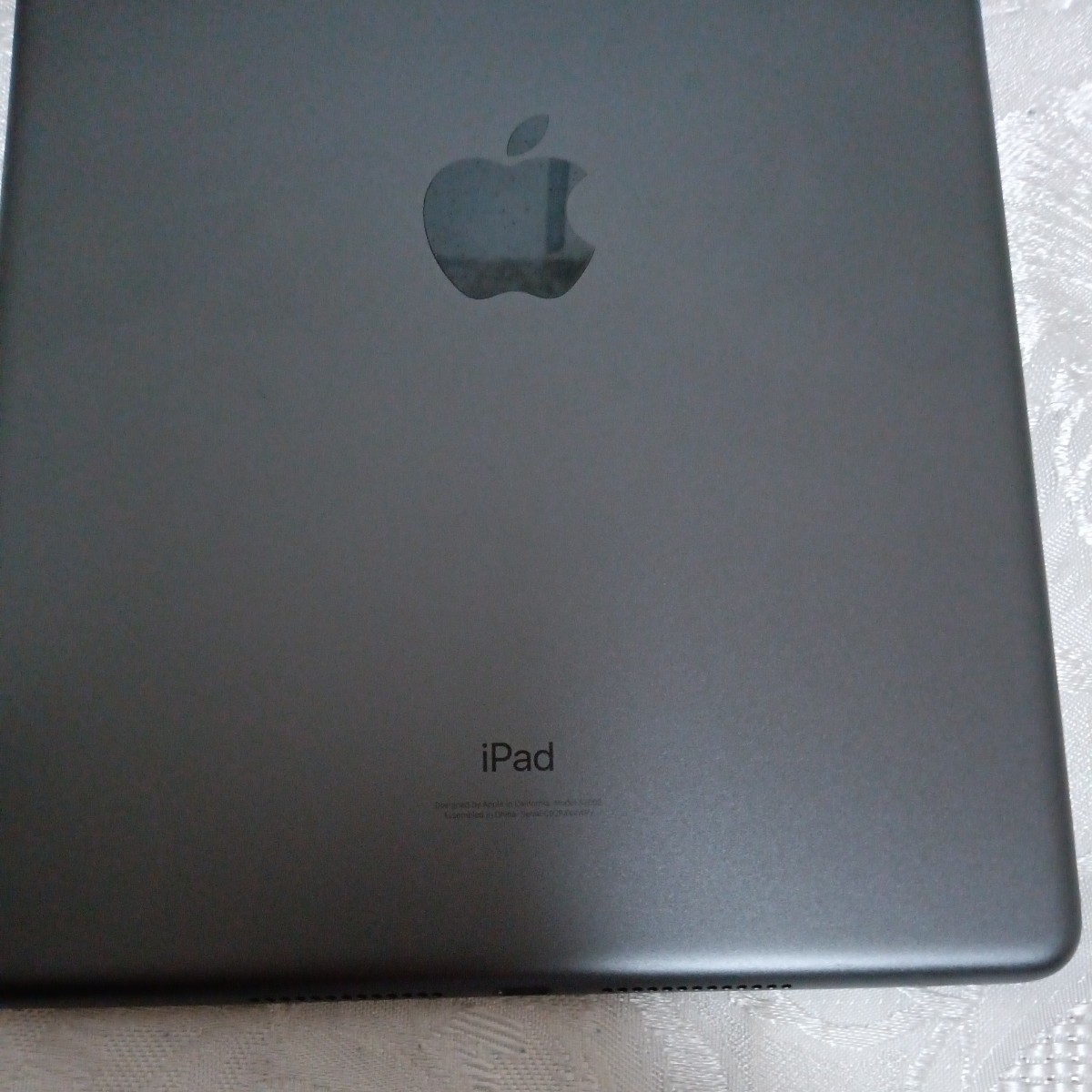 美品☆Apple iPad （第9世代）Wi-Fi 64Gスペースグレー 本体 ムスビー｜【