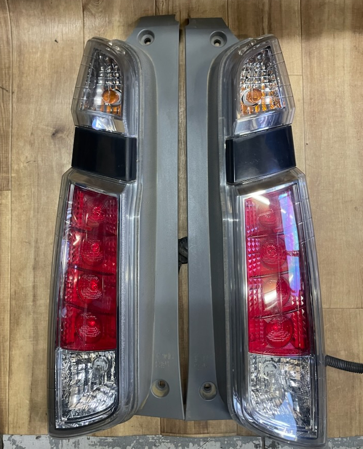 ○ホンダ N-WGN JH1 テールライト テールランプ STANLEY W1400 左右