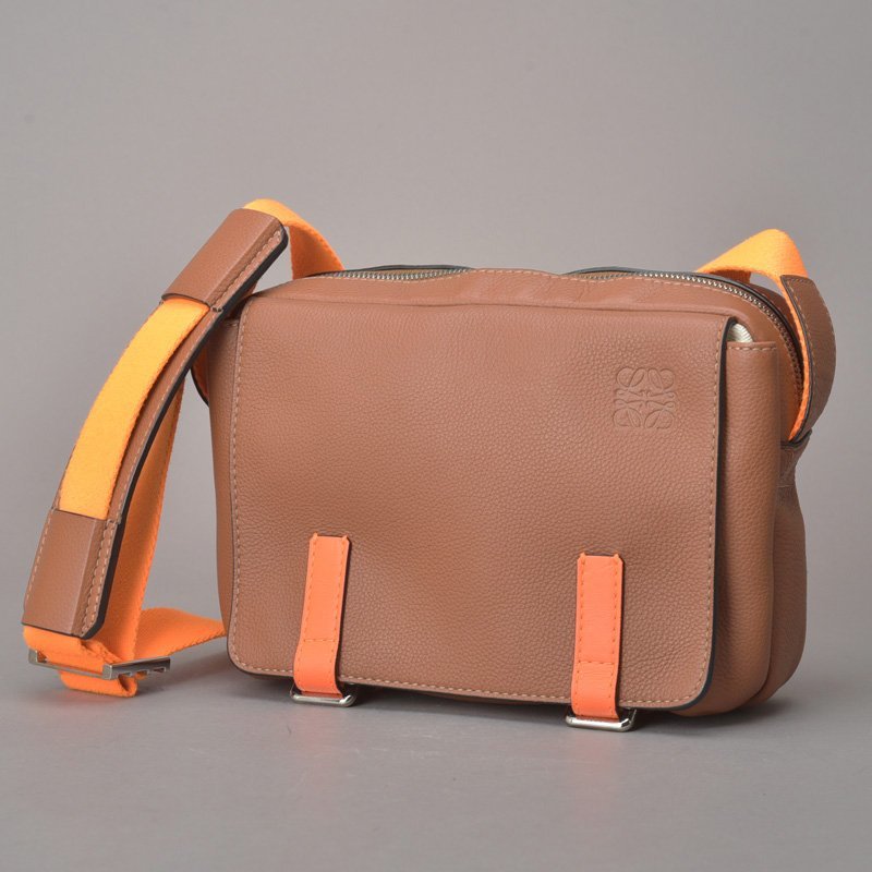 未使用 LOEWE ロエベ ミリタリー メッセンジャー XS ショルダーバッグ 