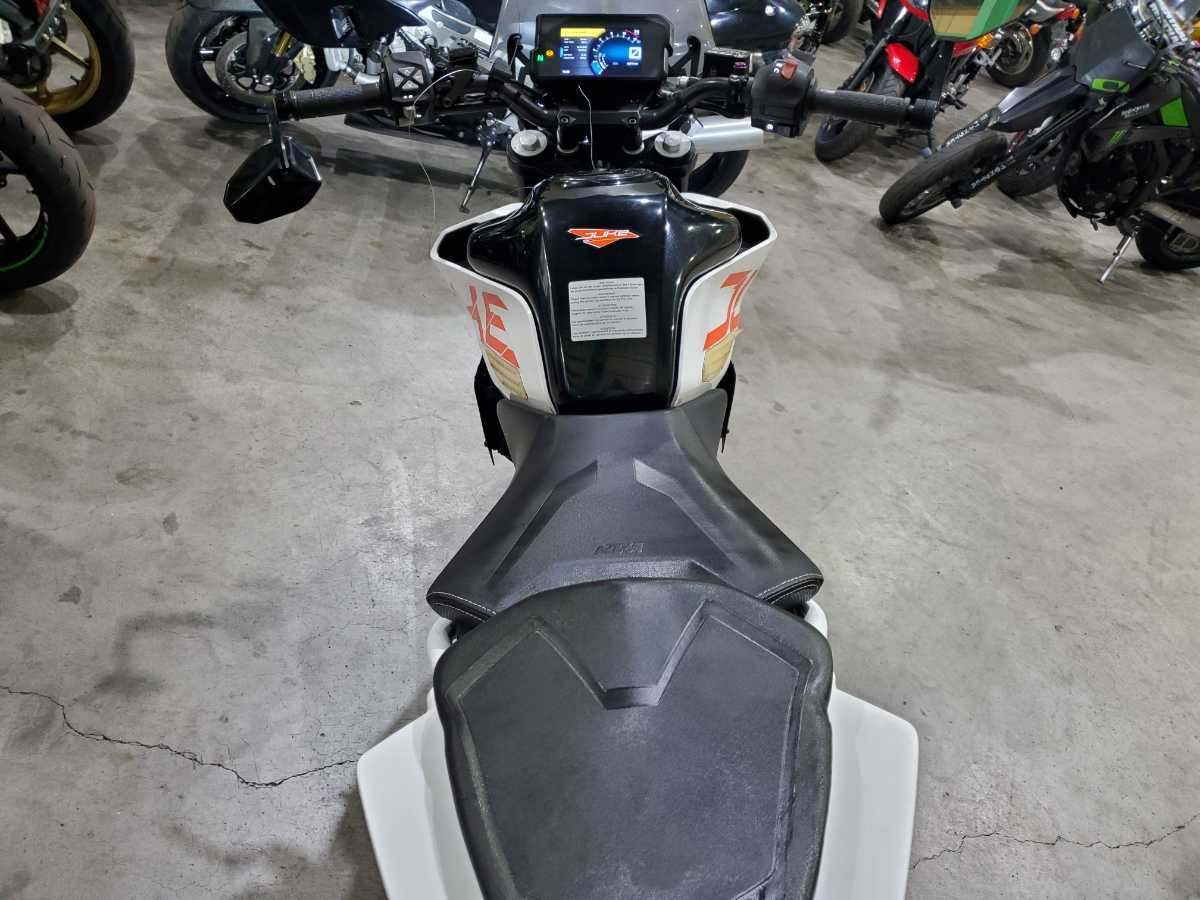 KTM 0 DUKE デューク | 390(ケーティーエム 2026年最新KTM 390)の