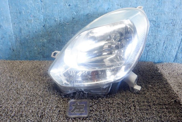 トヨタ パッソ ヘッドライト 81130-B1250 パッソ DBA-KGC30 左 ヘッド ランプ ライト 81150-B1370 HID KOITO
