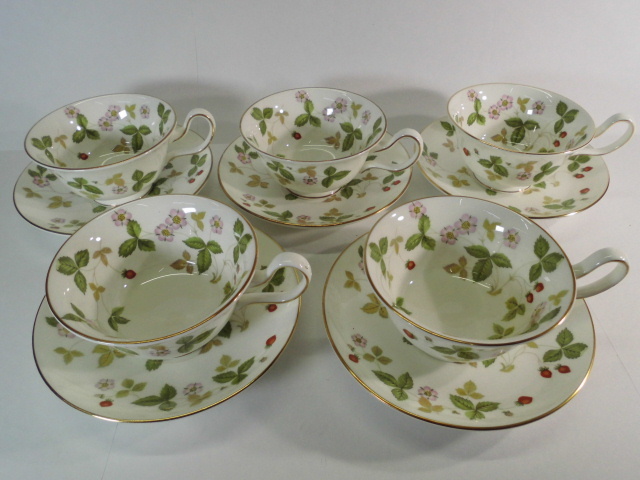☆格安売切☆ウェッジウッド カップ＆ソーサー 5客セット Wedgwood ティーカップ ワイルドストロベリー ボーンチャイナ イングランド製