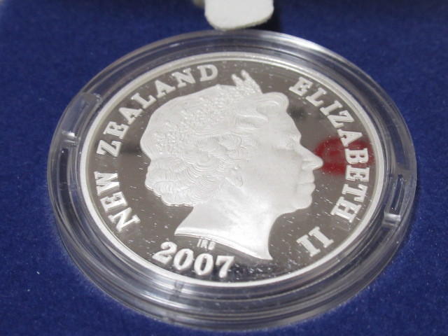 美品ニュージーランド 2007年 プルーフ銀貨 1NZドル ② - メルカリ